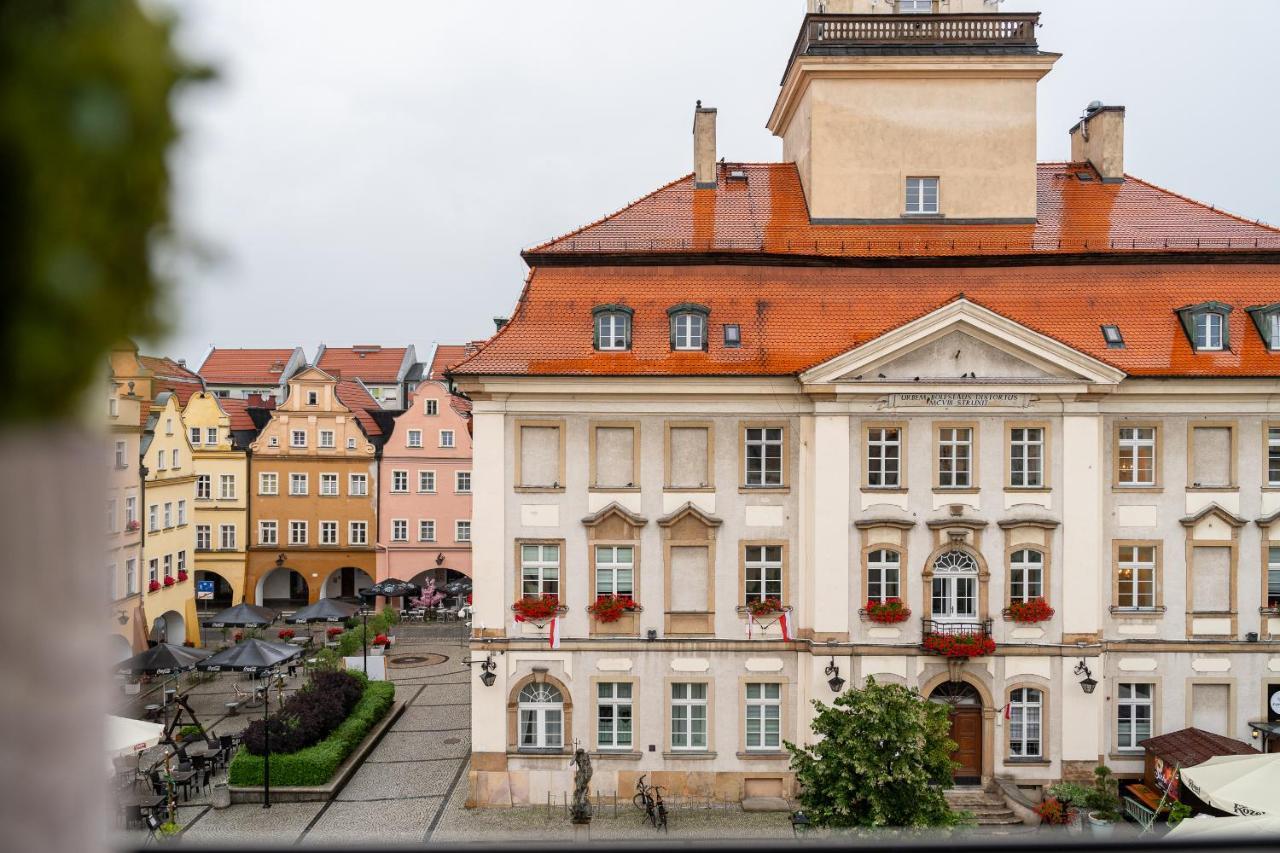 Apartament Zloty Jelonek - 4 Osobowy Na Placu Ratuszowym - Space Apart Jelenia Gora Dış mekan fotoğraf